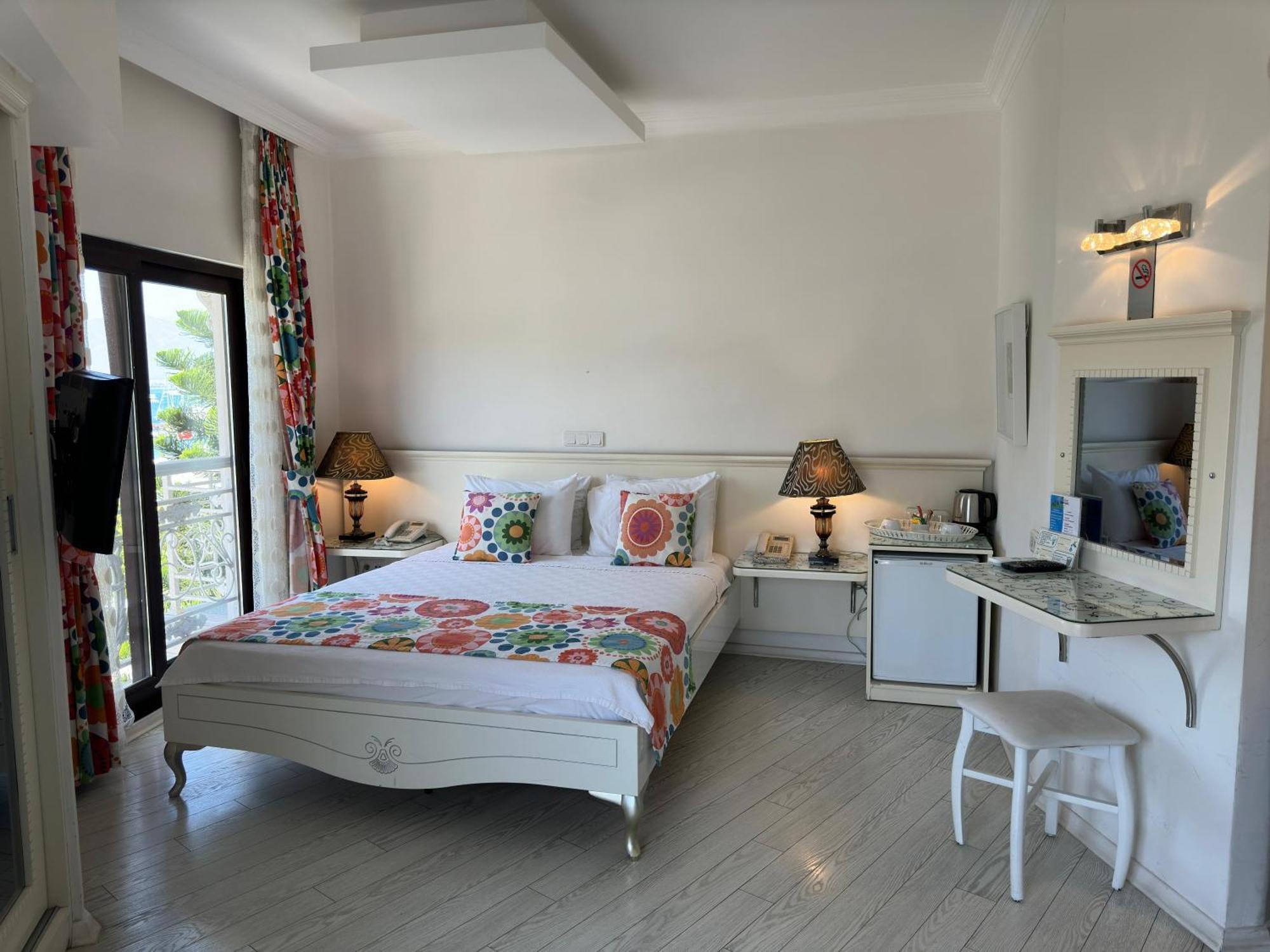 Ata Park Hotel Fethiye Bagian luar foto