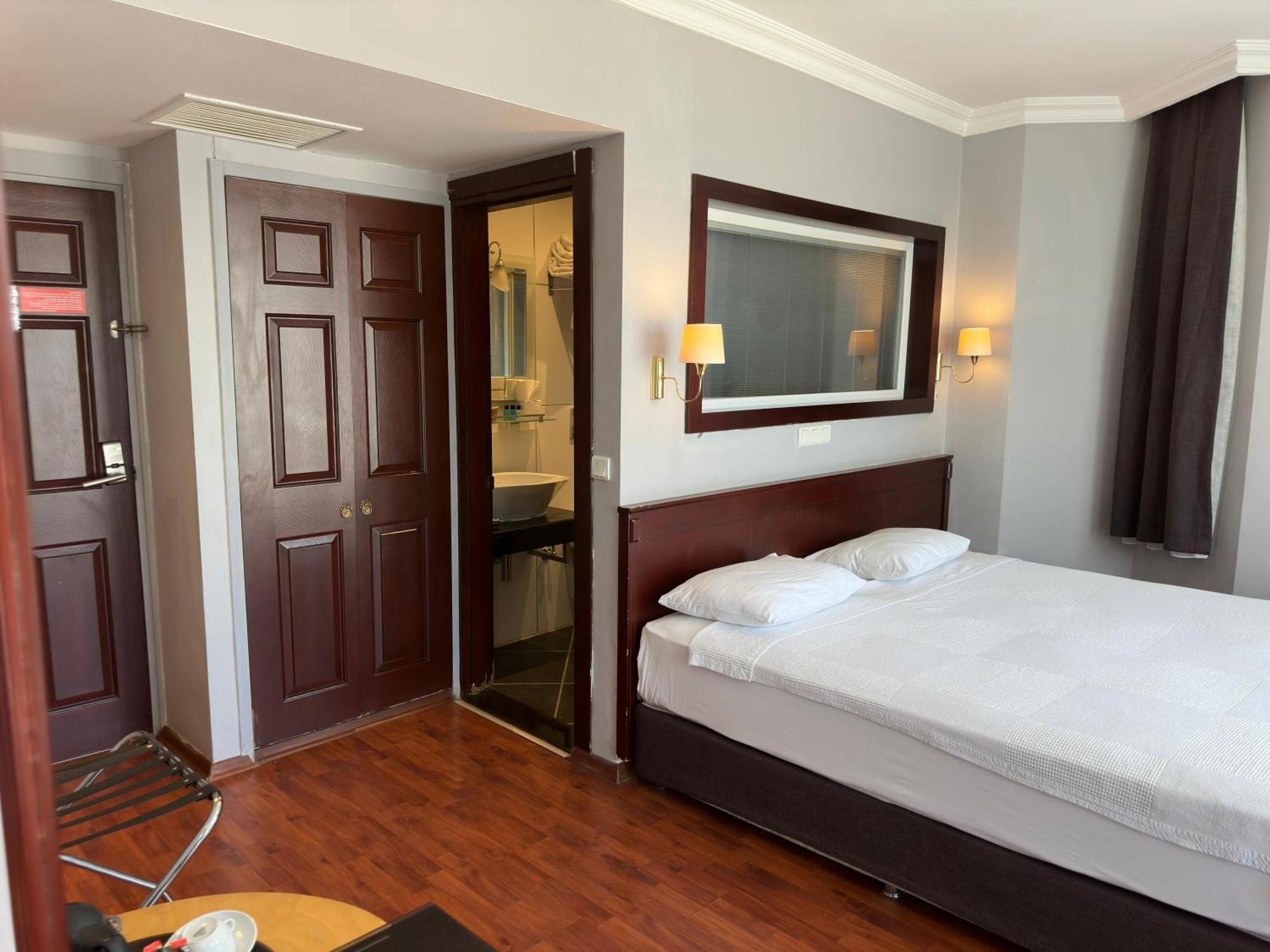 Ata Park Hotel Fethiye Bagian luar foto